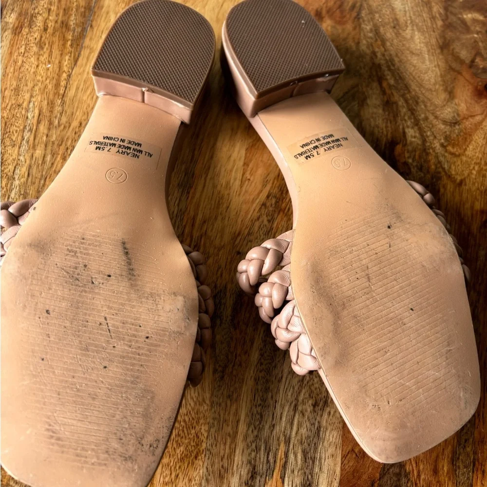 Cushionaire Braided Sandals - Picture 5 of 7